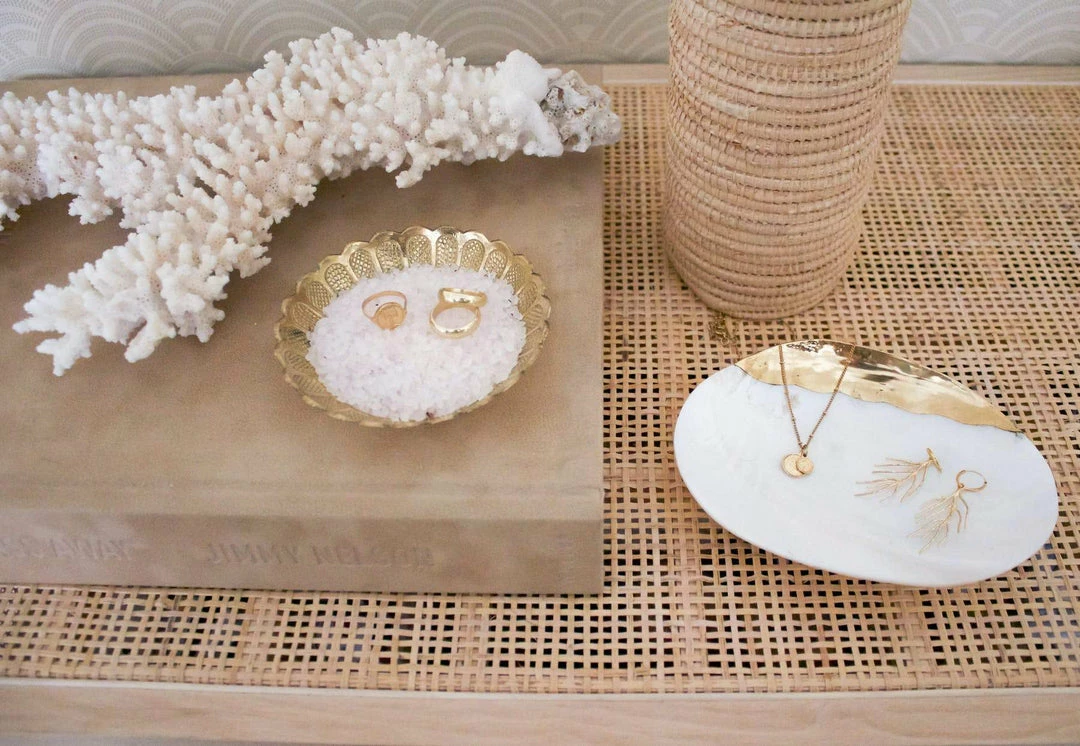 À La Pearly Shell Bowl Accessories 5 À La Pearly Shell Bowl Accessories